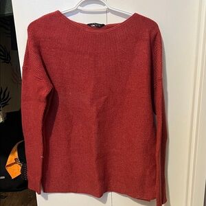 Denver Hayes Women's Rich Red Crew Neck Sweater